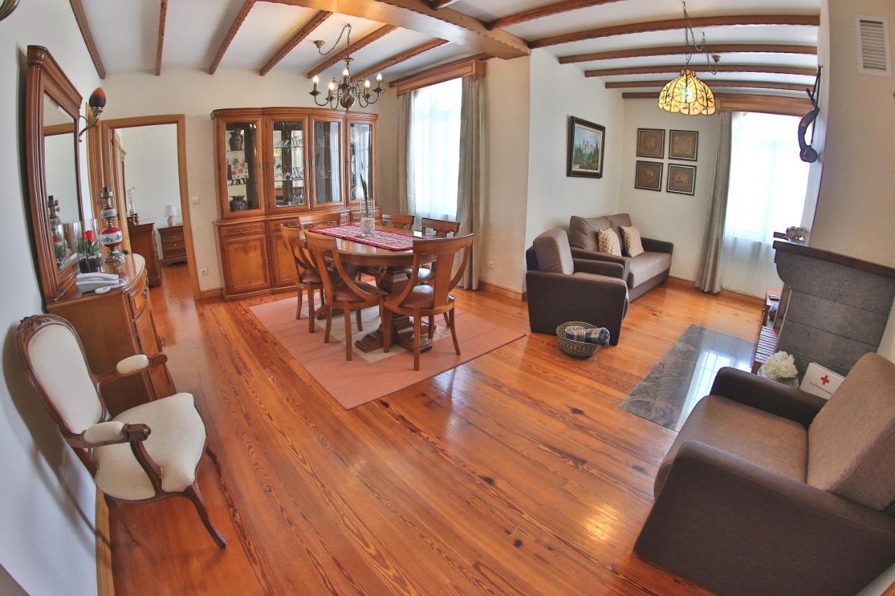 Apartamentos Francisco Martins Віла-Франка-ду-Кампу Екстер'єр фото