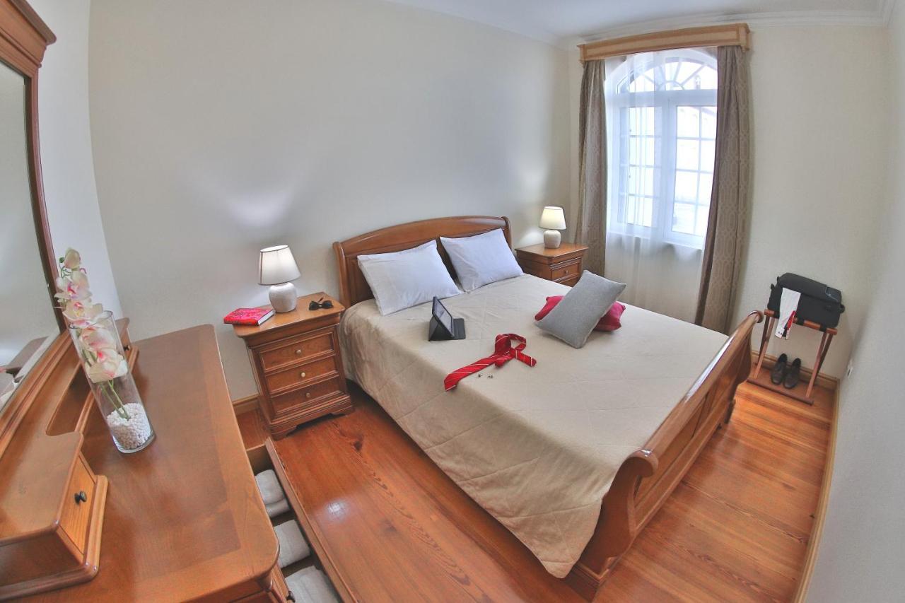 Apartamentos Francisco Martins Віла-Франка-ду-Кампу Екстер'єр фото