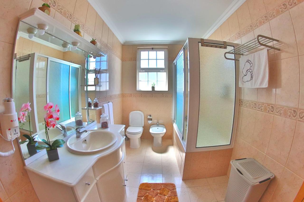 Apartamentos Francisco Martins Віла-Франка-ду-Кампу Екстер'єр фото