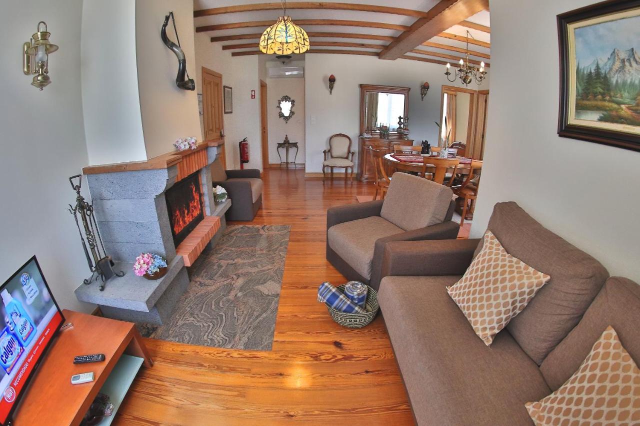 Apartamentos Francisco Martins Віла-Франка-ду-Кампу Екстер'єр фото