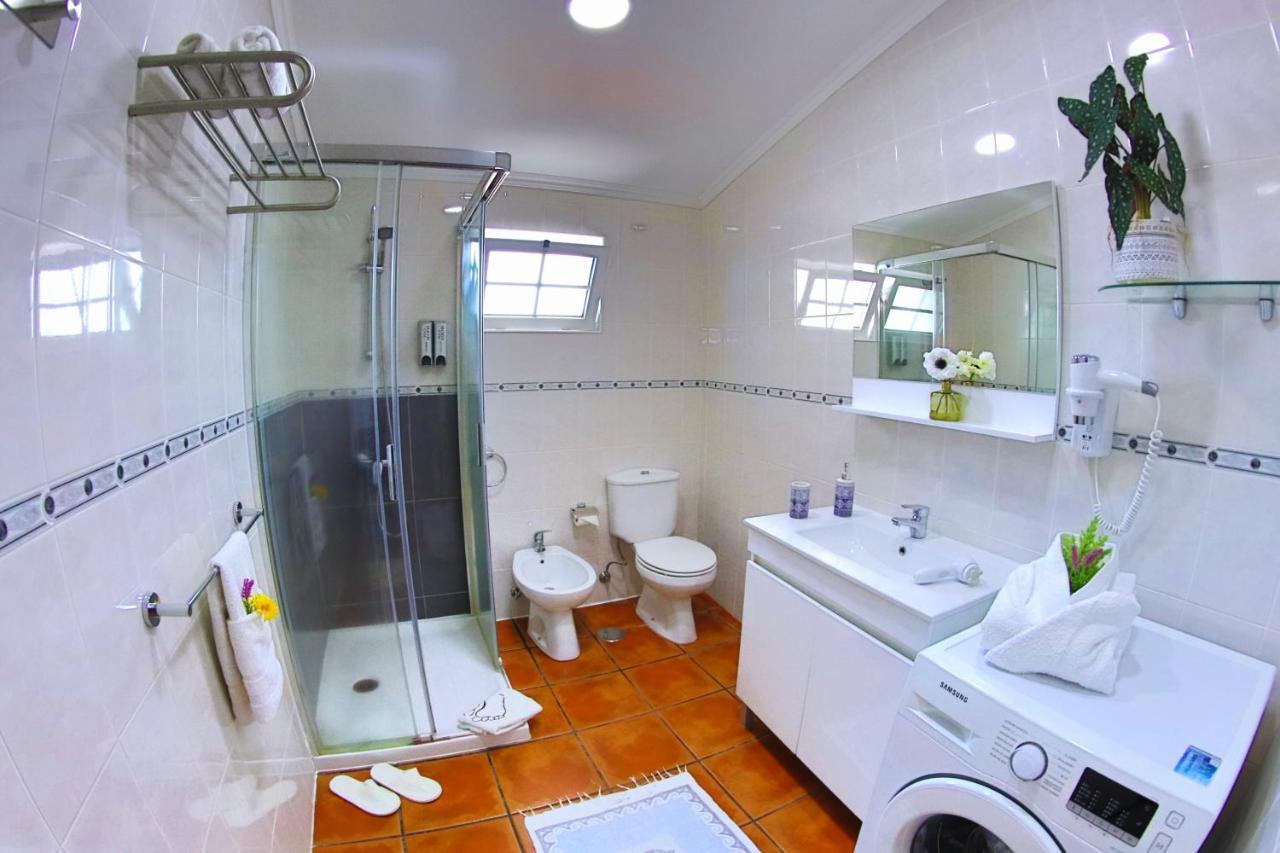 Apartamentos Francisco Martins Віла-Франка-ду-Кампу Екстер'єр фото